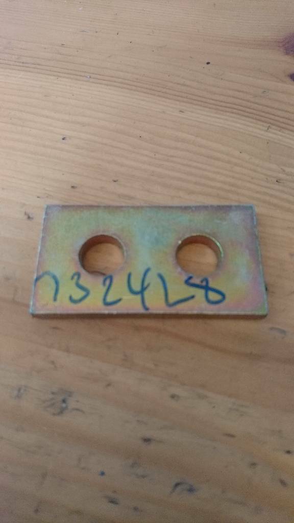 Corsa B Tigra A Omega B  Halteplatte Scharnier Heckklappe