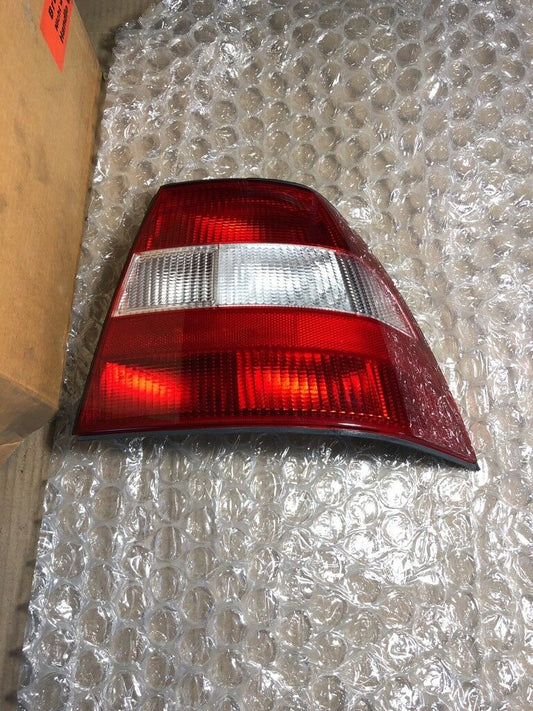 Original GM Opel Vectra B Carello Rücklicht Rechts Neu