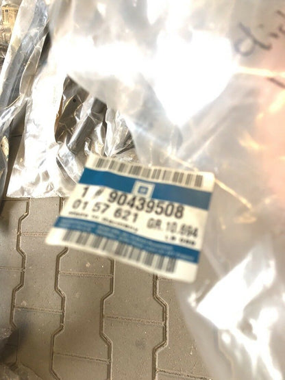Astra F 5 Türer Gummidichtung Hintertür NEU original GM