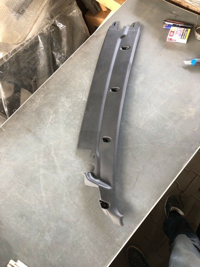 Opel Movano windschutz verkleidung links NEU Original NEU