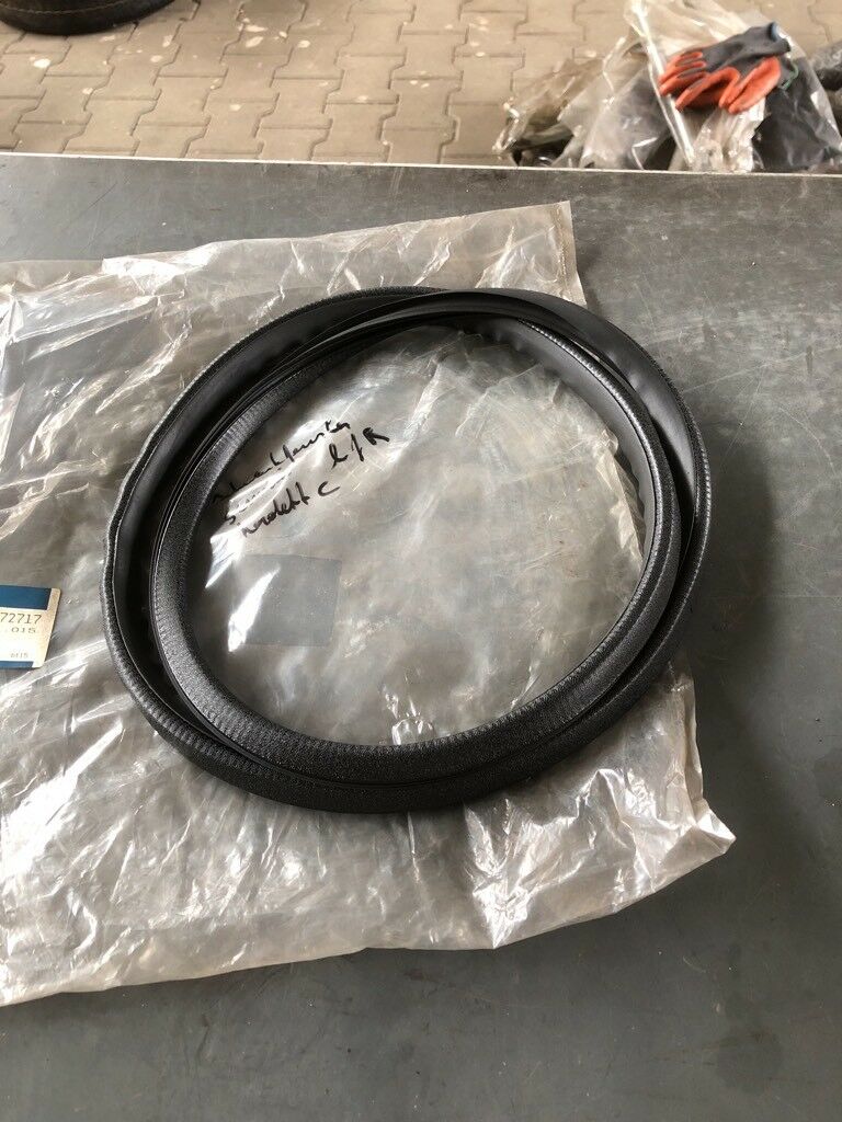 Opel Kadett C schwenkfenster Gummi links rechts Neu Original GM