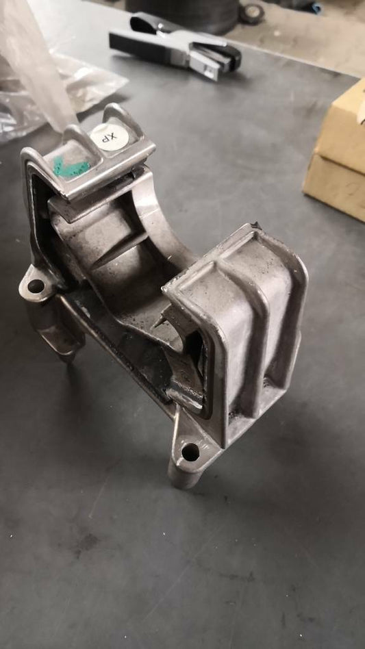 Opel Vectra B 1.7 TD Dämpfungsblock Aufhängung Hinten Neu Orig