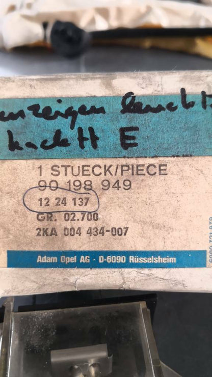 Opel Kadett E Kennzeichenbeleuchtung Neu Original GM