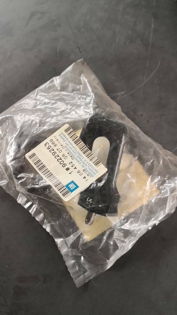 Opel Omega A Senator B Halter Stoßstange hinten rechts Neu original GM