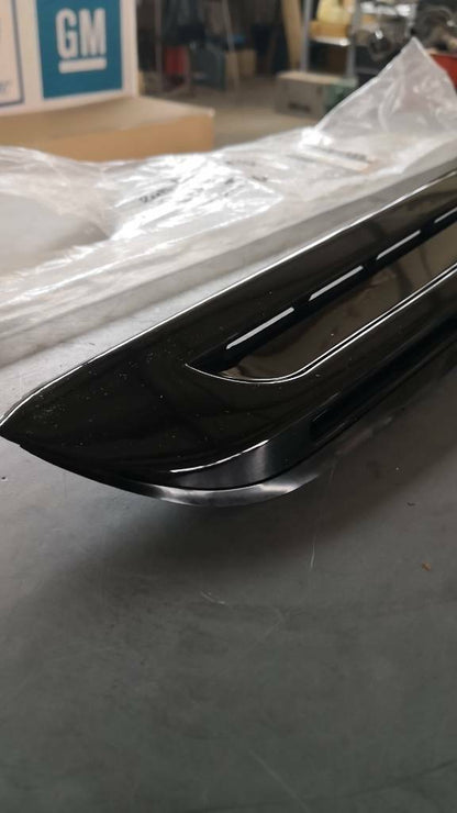 Opel Monterey Lüftungsgitter Schwarz Glänzend Neu Original GM
