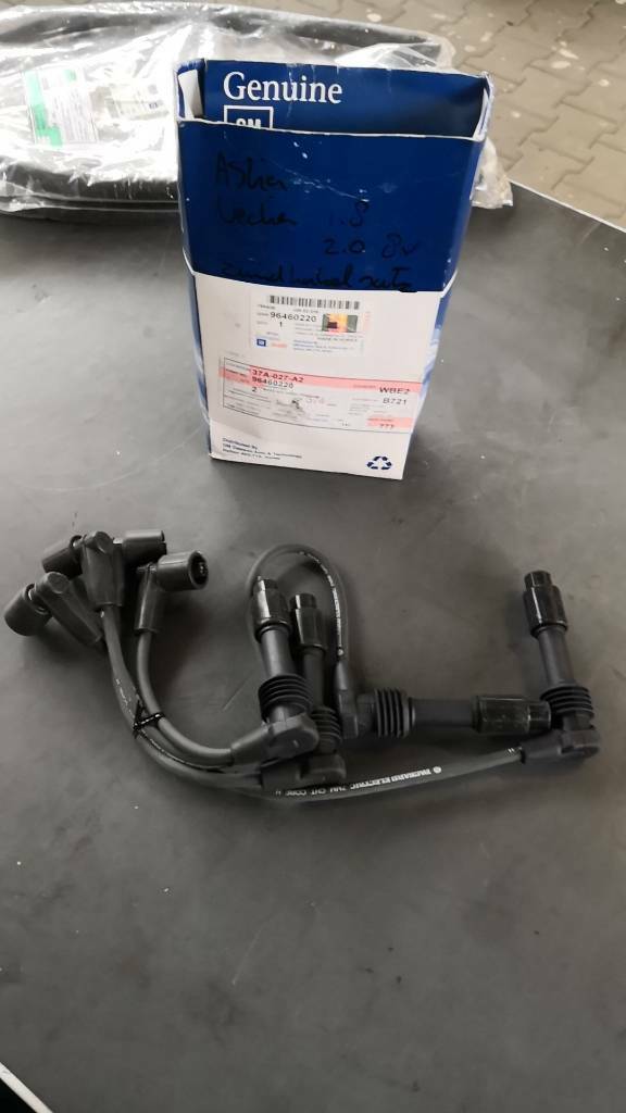 Opel Astra Vectra Satz Zündkabel neu original GM