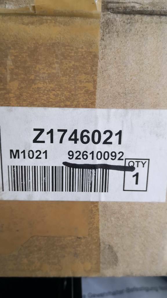 Mitsubishi Pajero GEW-  Befestigung KR Neu Original