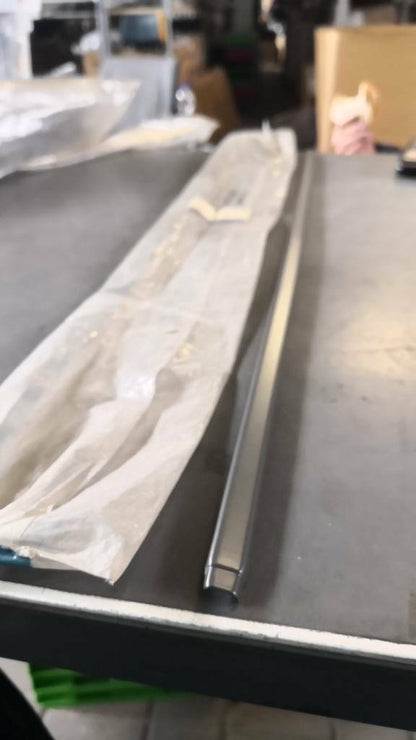Opel Corsa A Zierleiste Fenster Vorne Rechts Neu Original GM
