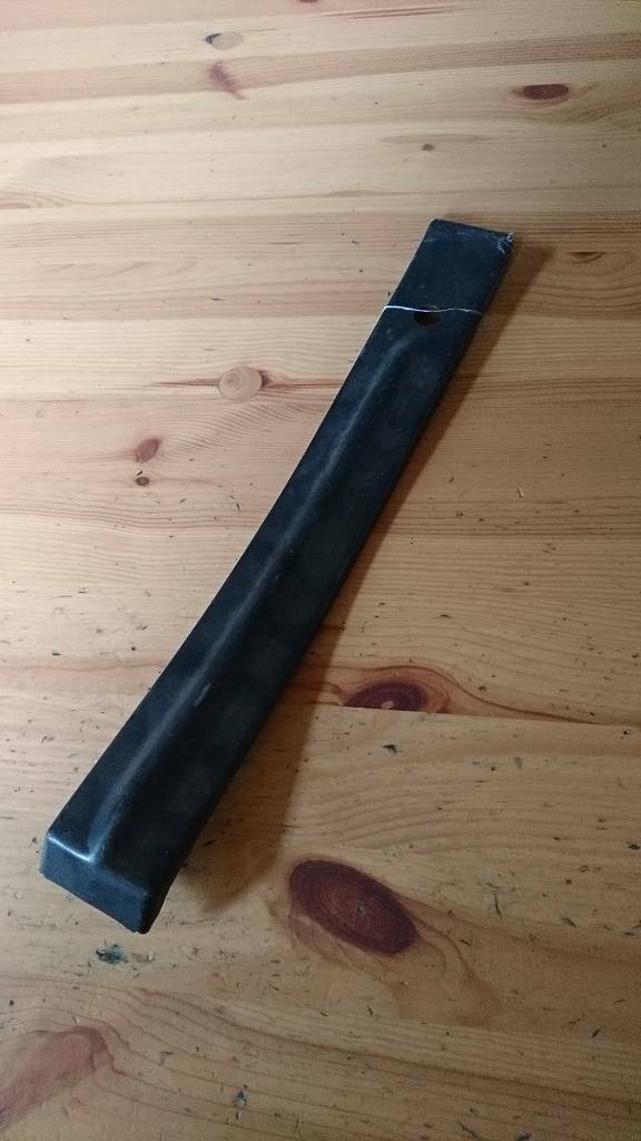 Corsa A Stütze Luftleitblech oben neu original GM
