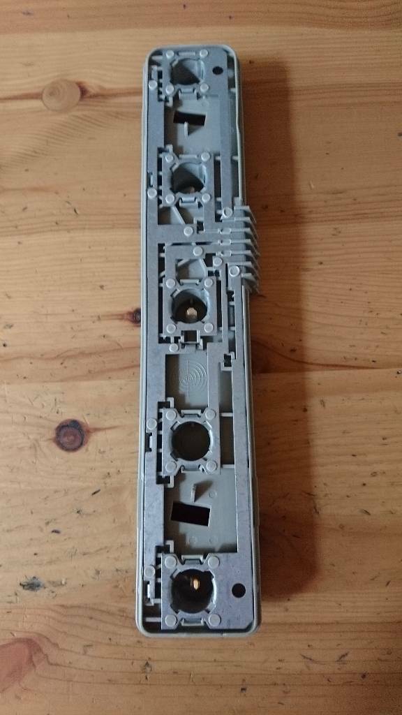 Omega A Lampenträger Rückleuchte rechts Neu Original GM