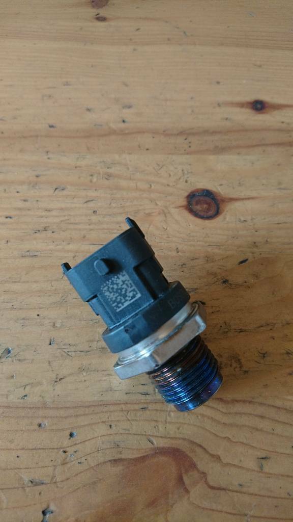 Opel Movano A Vivaro Sensor Kraftstoffeinspritzung Neu original GM