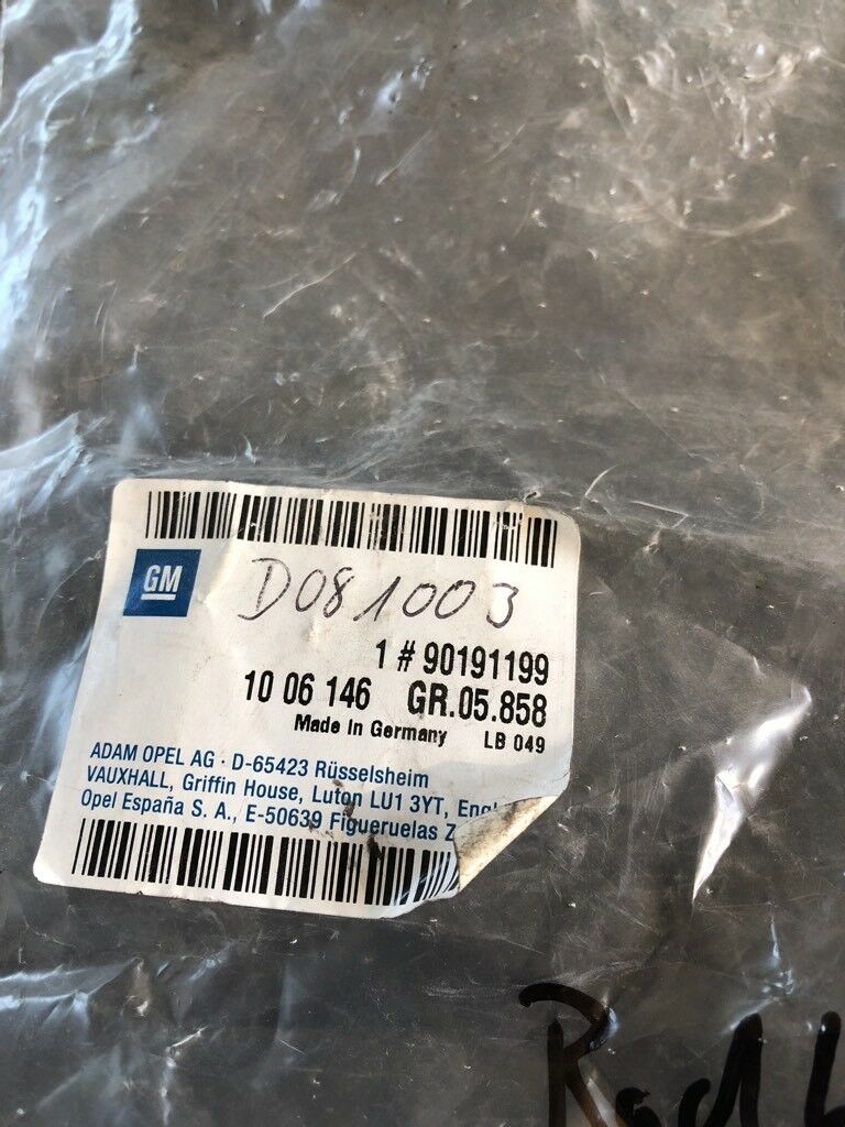 Opel Kadett E Radkappe NEU Original GM