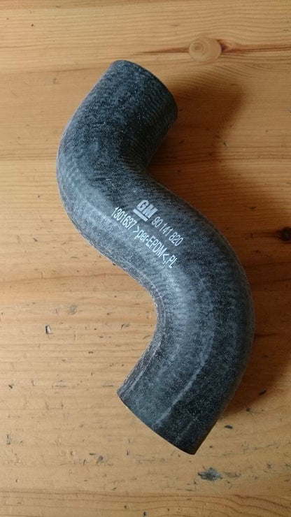 Kadett E Kühlerschlauch Verbindungsrohr Wasserpumpe neu GM