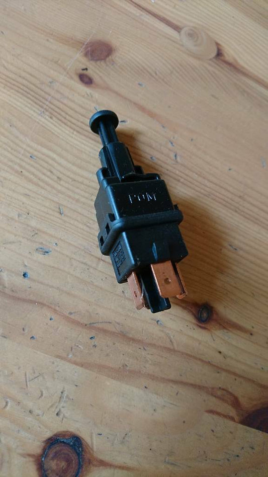 Vectra B Schalter Bremslicht 4 polig neu original GM
