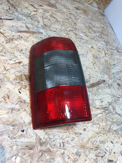 Opel Omega heckleuchte Links NEU Original GM