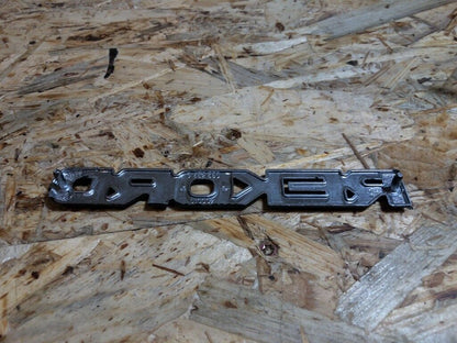 Original GM Opel Rekord Emblem steckend *NEU*