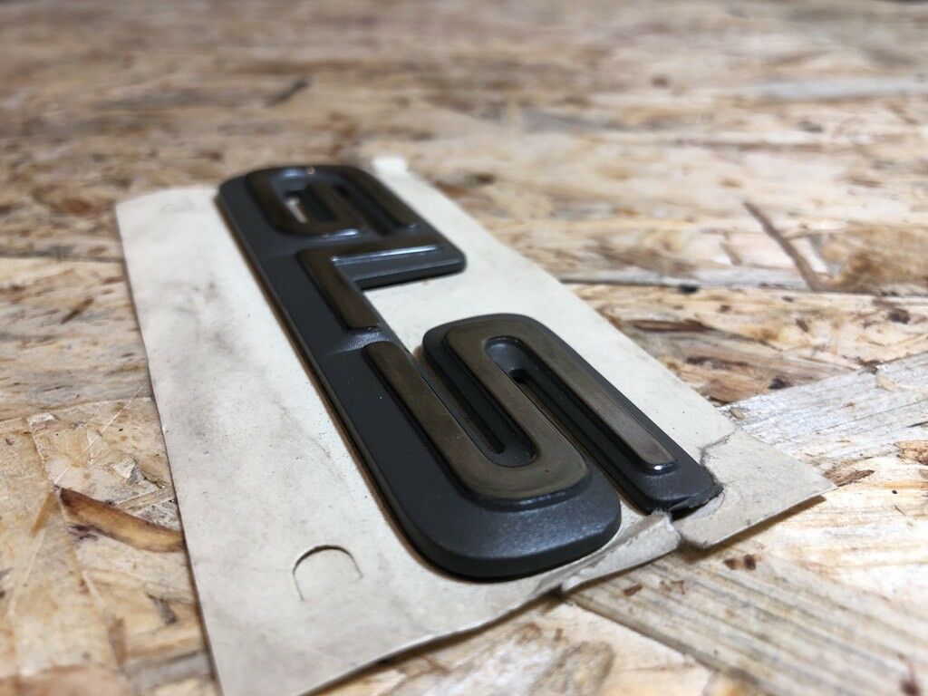 Original GM Opel "GLS" Emblem klebend *NEU*