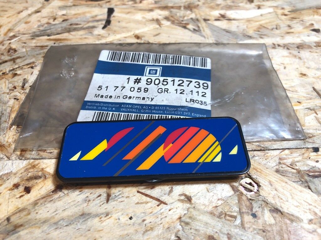 Original GM Opel Emblem steckend *NEU*