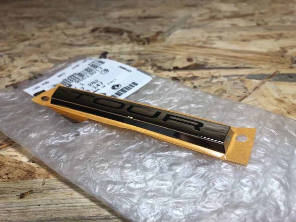 Original GM Opel Combo D Tour Emblem Schriftzug Neu