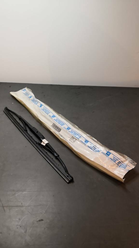 Opel Kadett Wischerblatt 35cm neu original GM