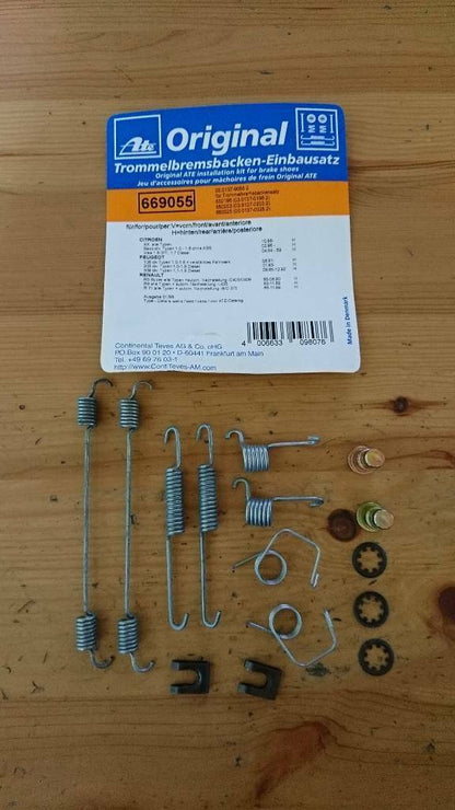 ATE Einbausatz Trommelbremsbacken Citroën Peugeot Renault Neu
