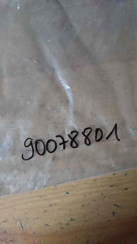 Manta B CC Einsatz Heckscheibe neu original GM