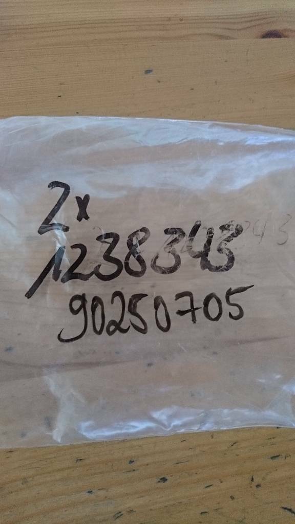 Omega A Sensor Bremsbelag neu original GM