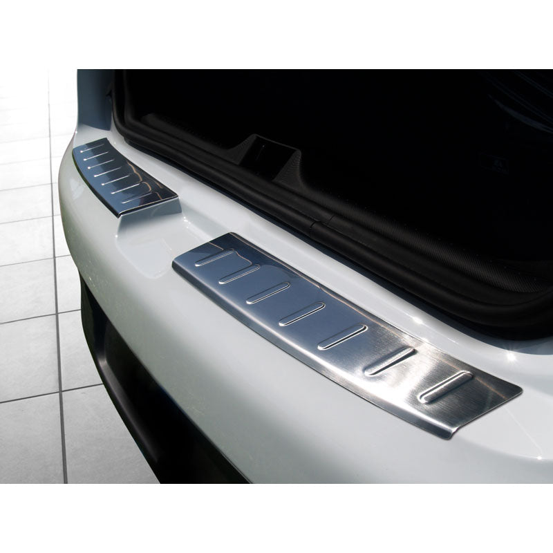 Edelstahl Heckstoßstangenschutz passend für Renault Clio IV 5-türer 2013-2017 & FL 2017-2019 inkl. GT-Line 'Ribs'