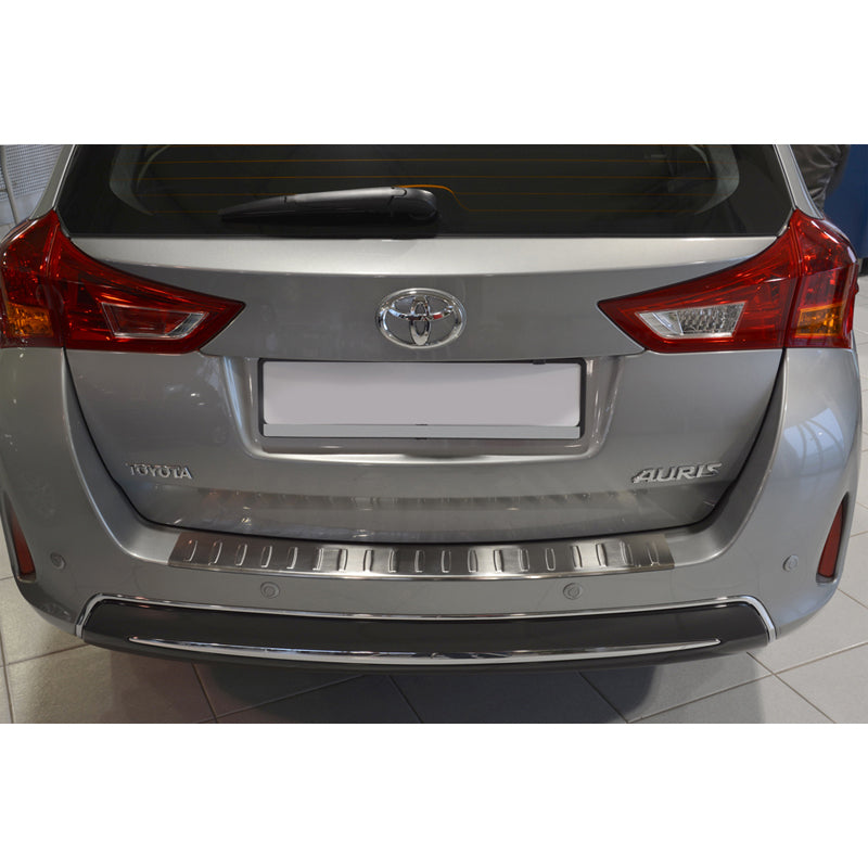 Edelstahl Heckstoßstangenschutz passend für Toyota Auris Touring Sports 2013-2015 'Ribs'