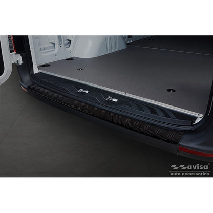Matt-Schwarz Aluminium Heckstoßstangenschutz passend für Mercedes Sprinter III 2018- 'Riffled plate'