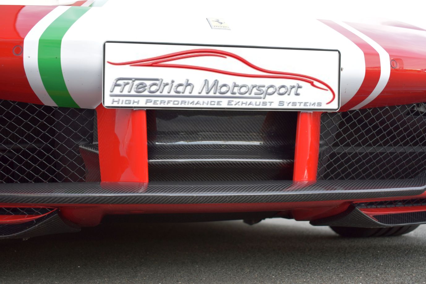 Friedrich Motorsport Frontblende in Sichtcarbon Ferrari 488 GTB