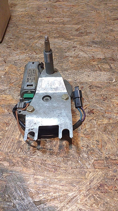 Vectra A Schrägheck Wischermotor hinten original GM Opel NEU