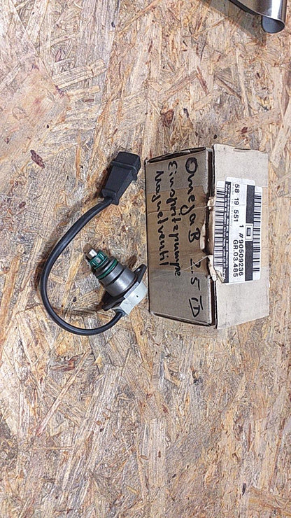 Omega B 2.5TD Einspritzpumpe Magnetventil orig GM Opel NEU