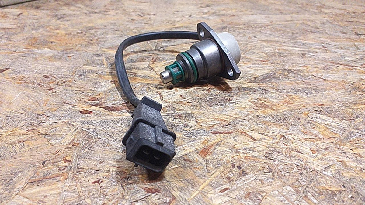 Omega B 2.5TD Einspritzpumpe Magnetventil orig GM Opel NEU