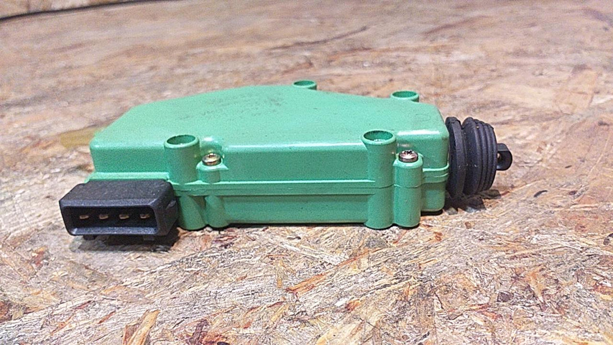 VW T4 Stellmotor Zentralverriegelung original VW NEU