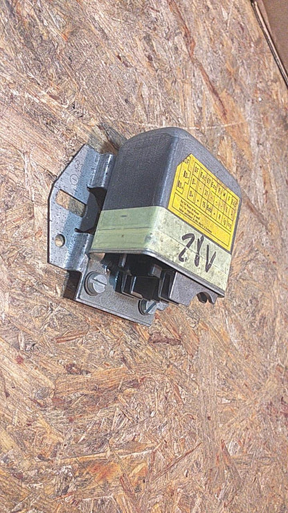 Fiat Campagnola AR76 Spannungsregler original Bosch NEU