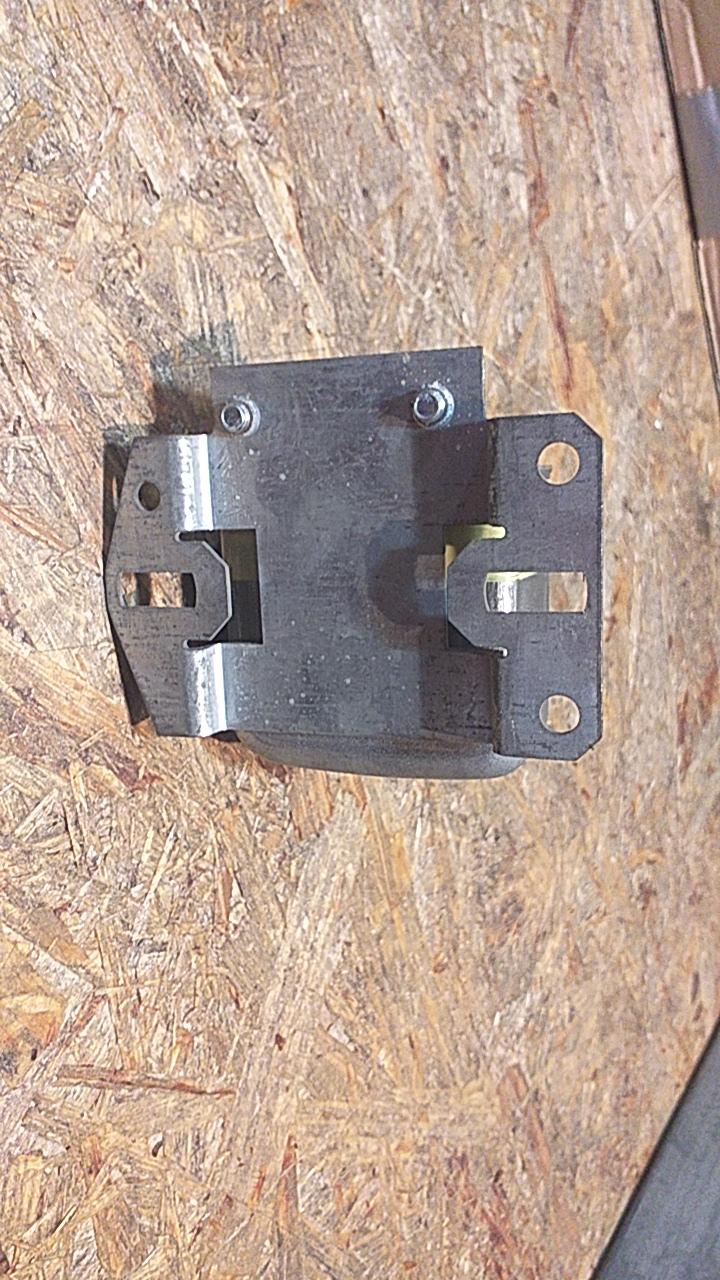 Fiat Campagnola AR76 Spannungsregler original Bosch NEU