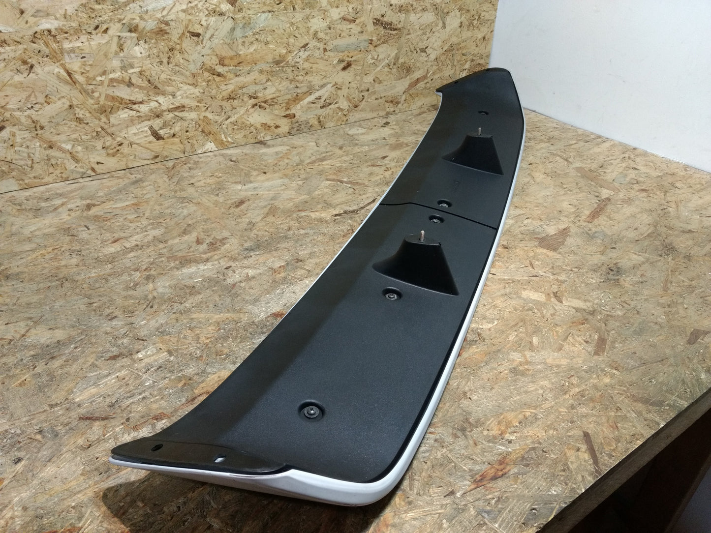 Kadett E GSi/GTE Heckspoiler Heckklappe original GM Opel NEU