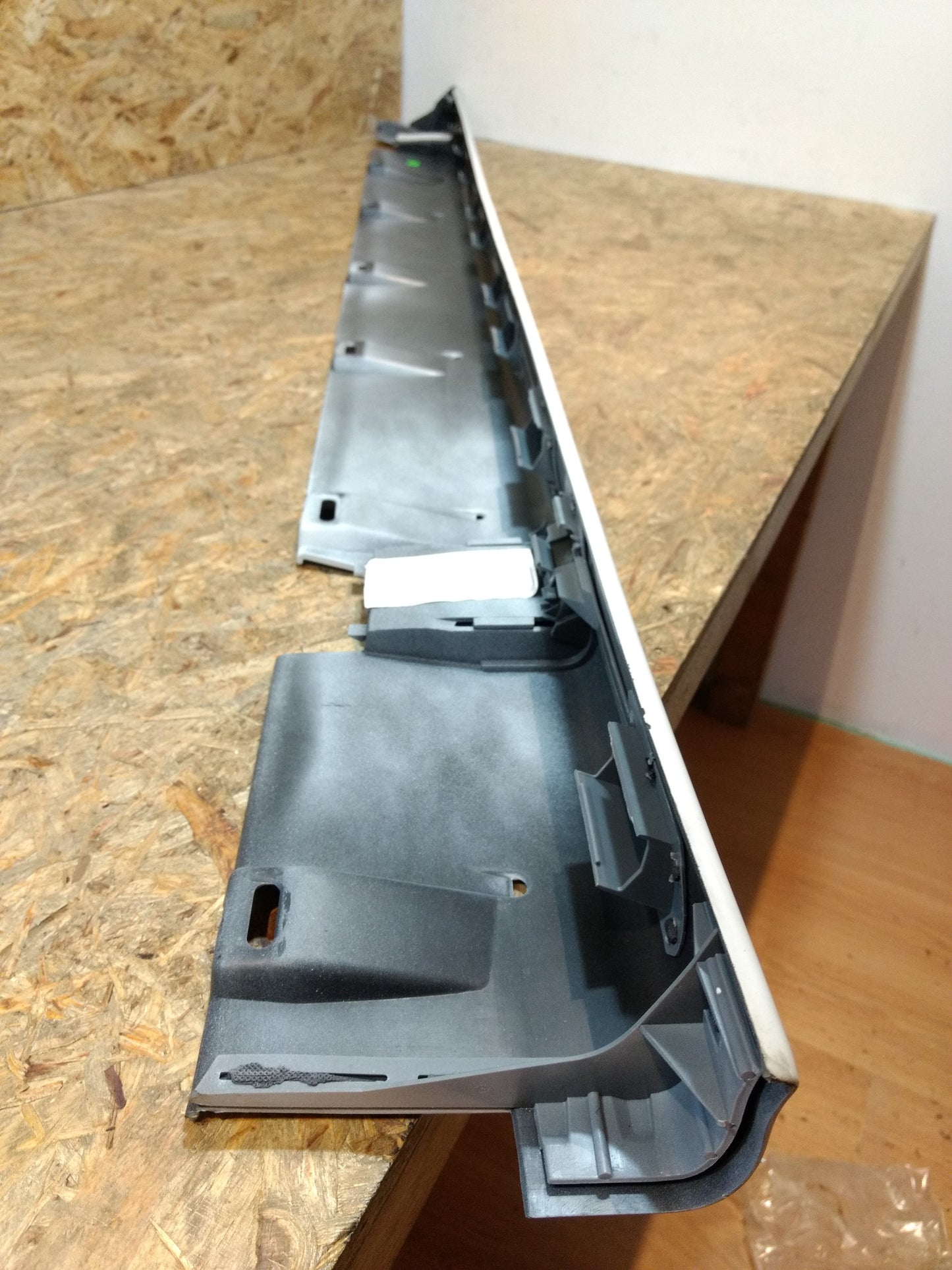 Vectra B Einstiesgverkleidung Schweller original GM Opel NEU