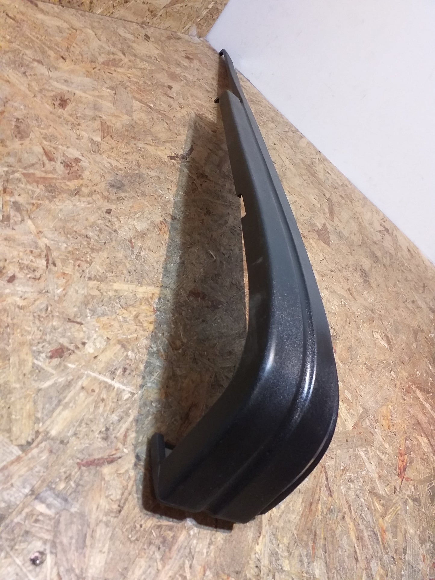Omega A Caravan Zierleiste schwarz original GM Opel NEU