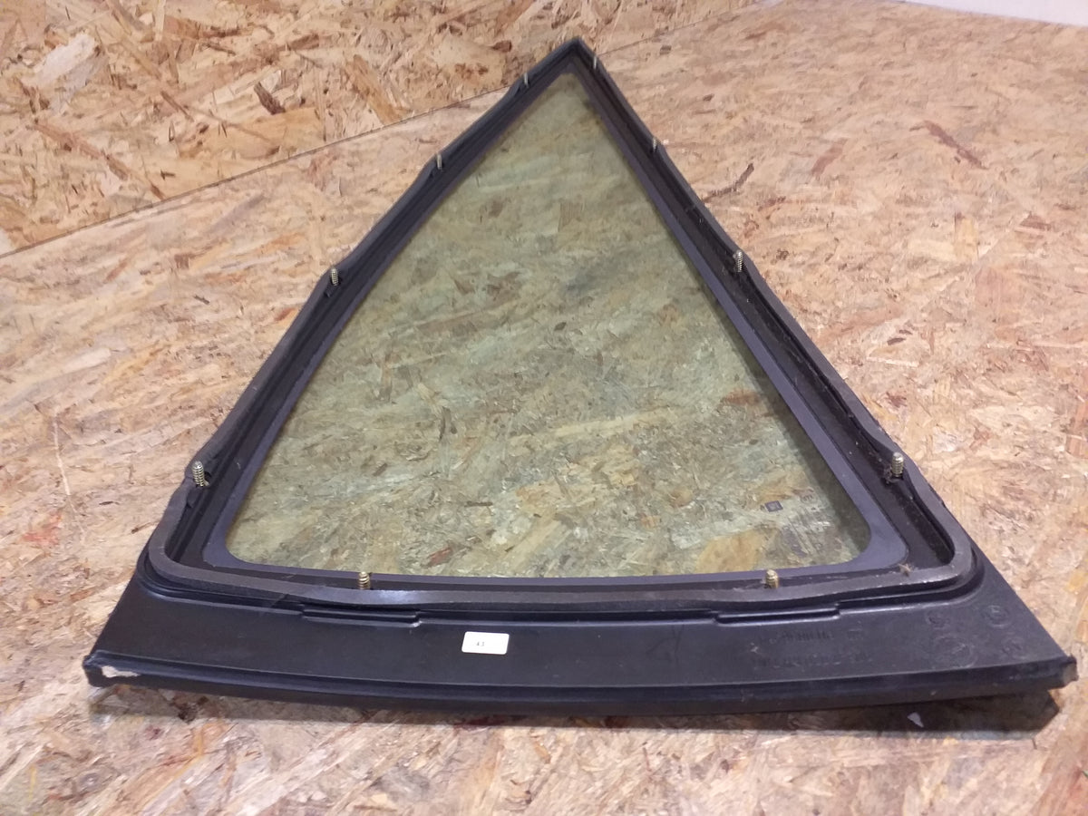 Calibra  Seitenscheibe hinten rechts original GM Opel NEU