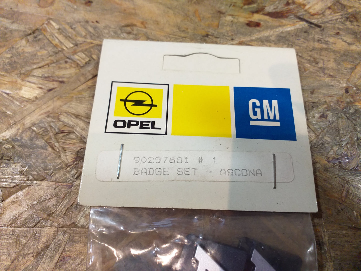 Ascona Emblem Schmutzfänger original GM Opel NEU