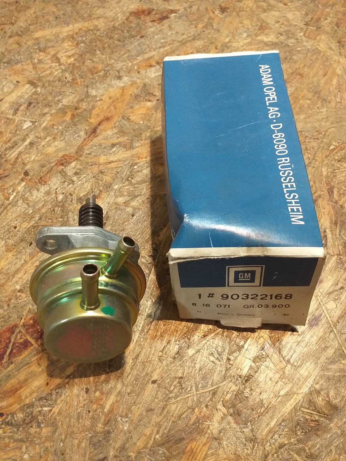 Ascona B  Limo Omega A Caravan/ Limo V87 Rekord D Limo/ Caravan Rekord E1 Limo/Caravan Kraftstoffpumpe original GM Pierburg NEU