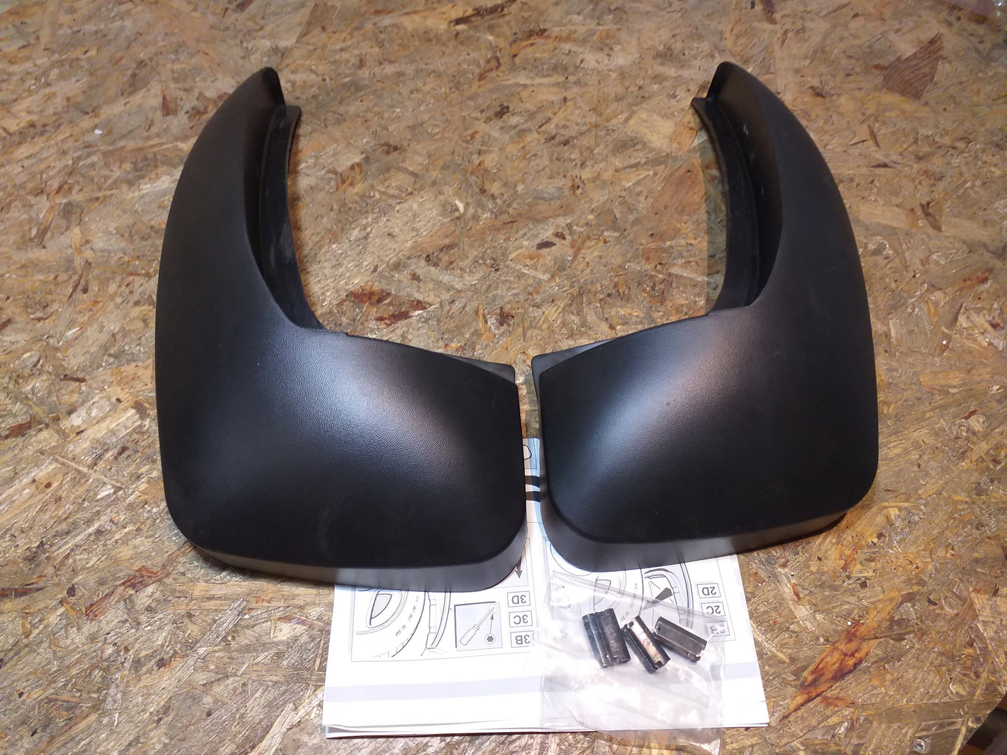 Astra G Stufenheck Satz Schmutzfänger hinten original GM Opel NEU