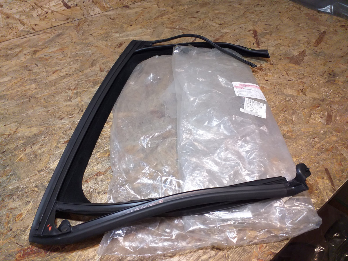 Astra J Gummiabdichtung Fenster links hinten original GM Opel NEU