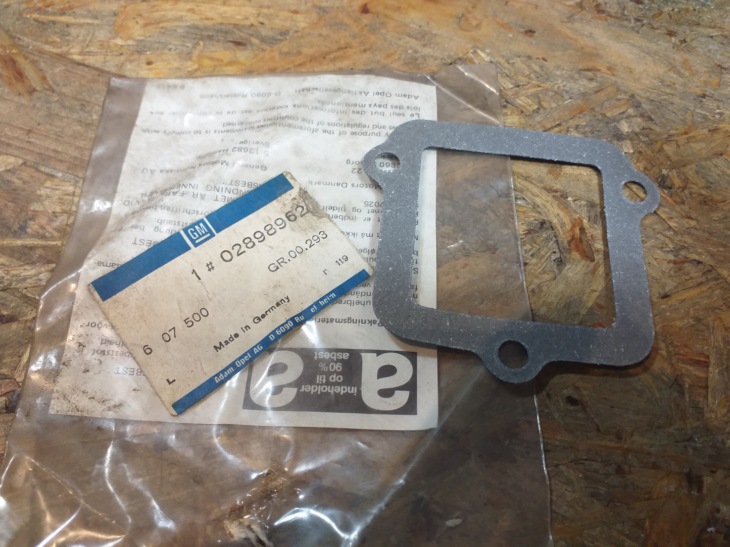 Omega A Senator B Dichtung Seitenabdeckung an Zylinderkopf original GM Opel NEU