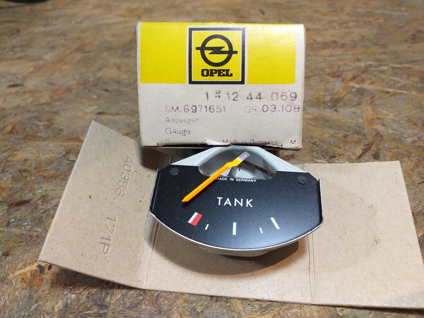 Kadett C Tankanzeige original Opel NEU