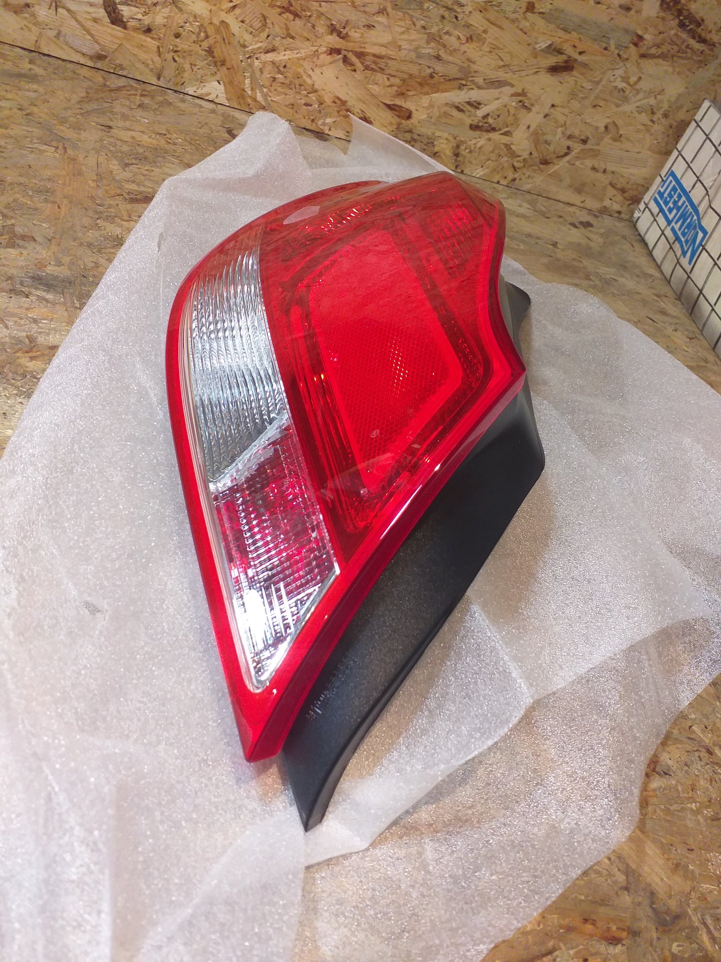 Insignia Heckleuchte links original GM Opel NEU
