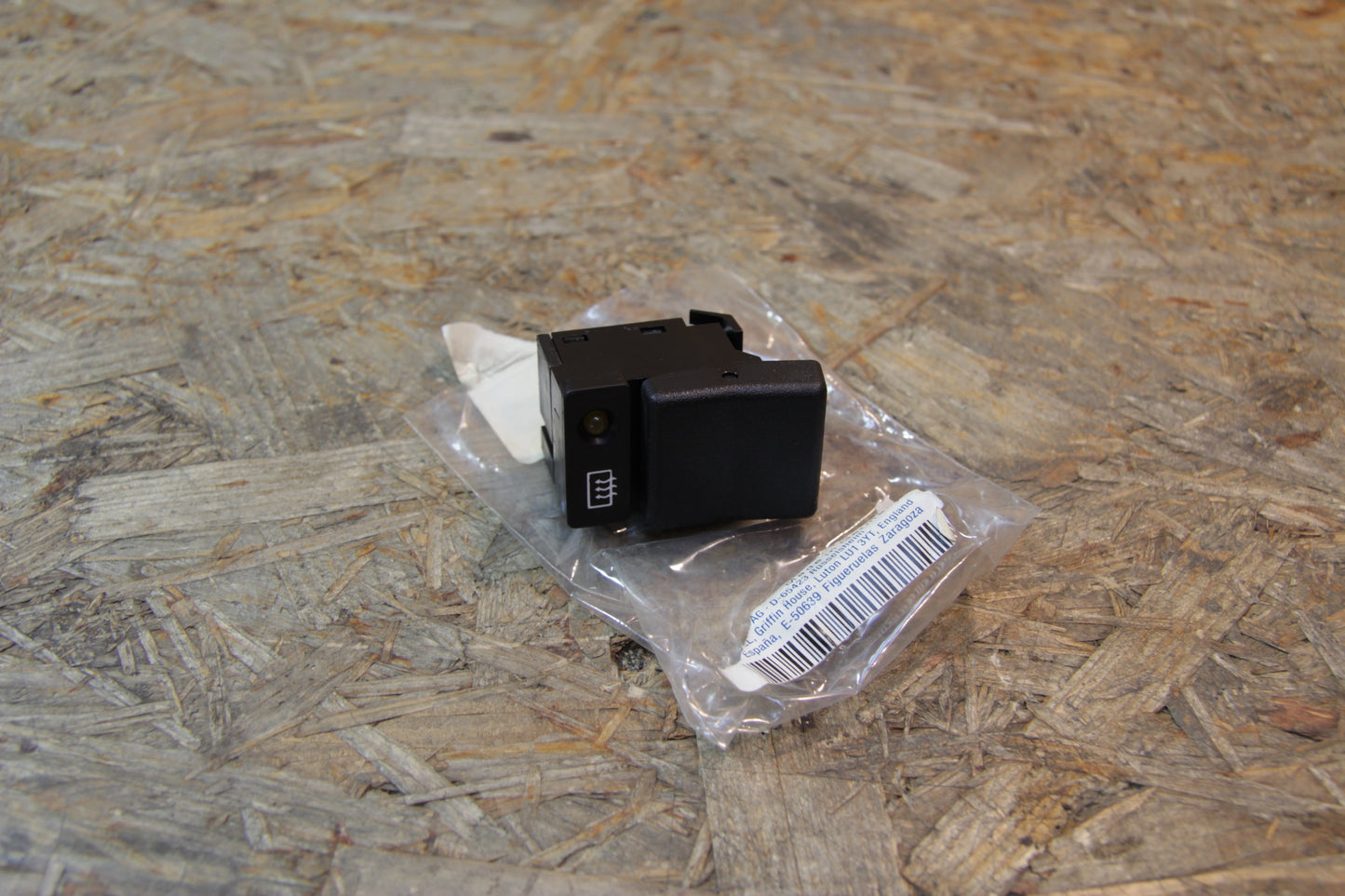 Original GM Opel Schalter beheizbare Heckscheibe 90213286 Omega A