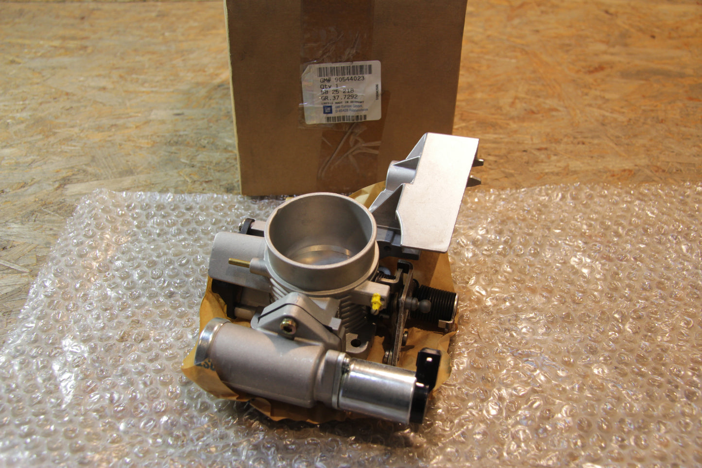 Original GM Opel Drosselklappenstutzen  90544023 Astra G , Astra G Cabrio , Omega B